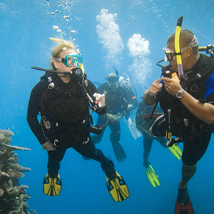 PADI Discover Scuba in Menjangan